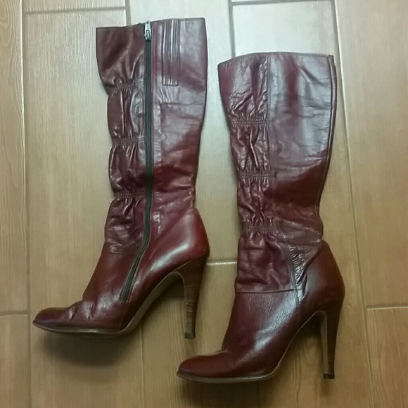 Red leather boots made in Brazil - Picture 1 of 2
