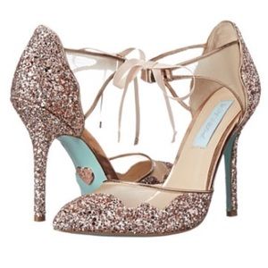 Betsey Johnson Stela Glitter Pumps, Size 7