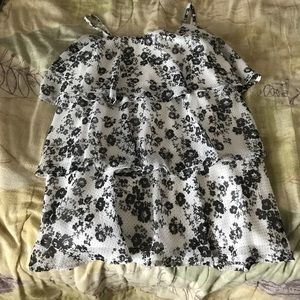Candie's ruffled camisole XL