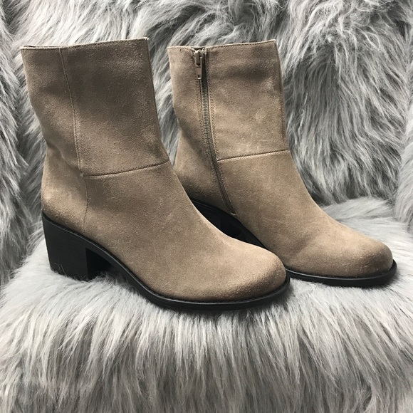 easy spirit leather booties