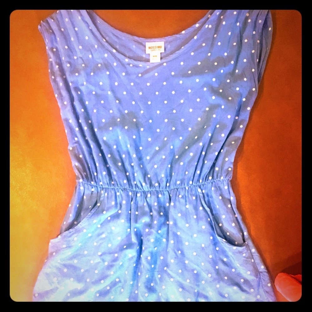 Casual dress de Mossimo. Size medium (5). Pockets