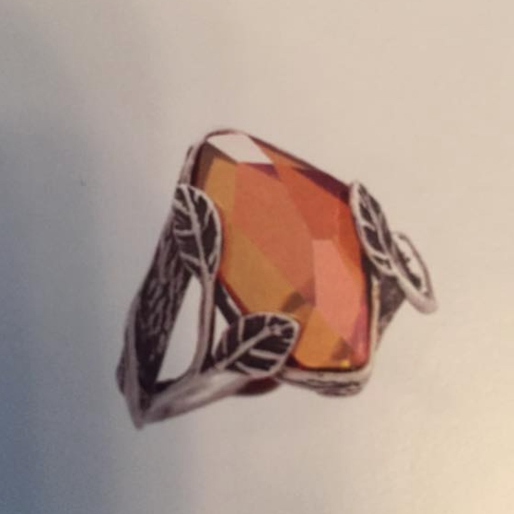 Silpada R2285 Size 7 Swarovski Ring