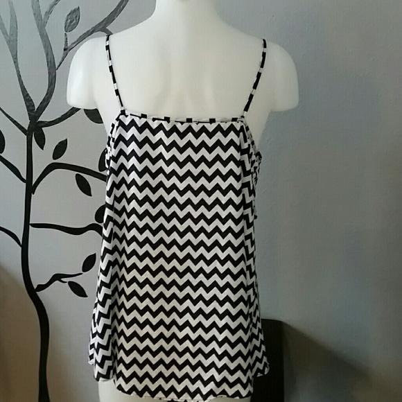 Moa Moa Top - Sz M - Picture 3 of 4