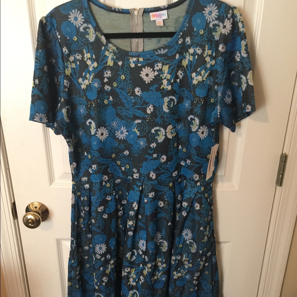 NWT LuLaRoe Amelia 3XL