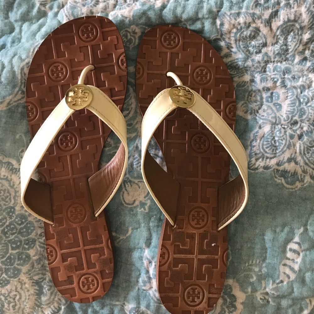 Tory Butch flip flops