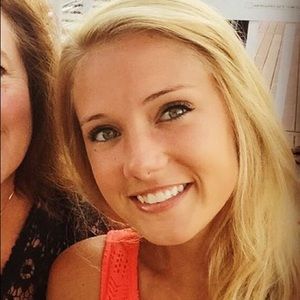 Meet your Posher, Suzanne