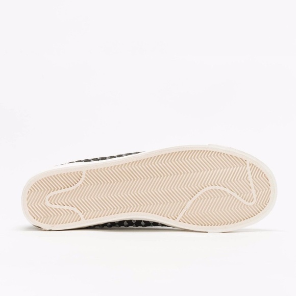Nike tennis classic AC Woven Black/White Gray main image 4