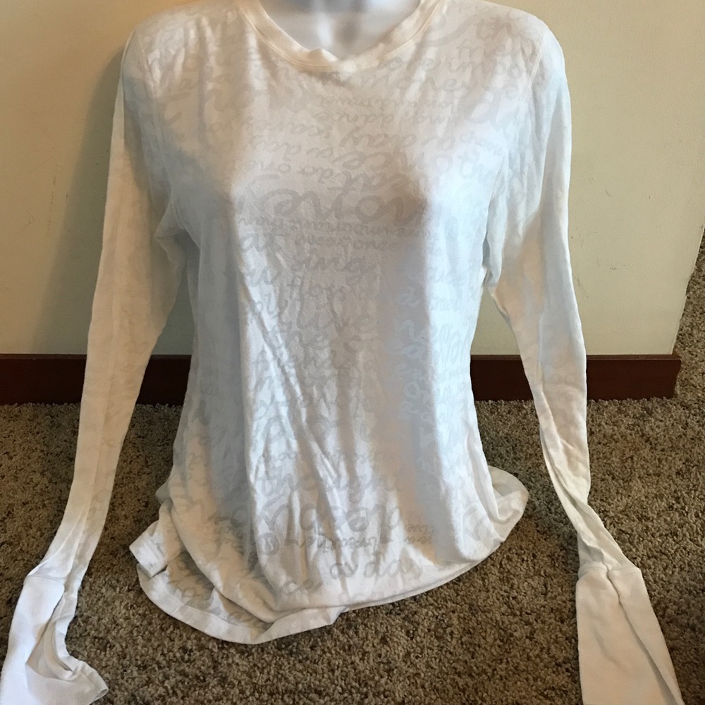 Lululemon top