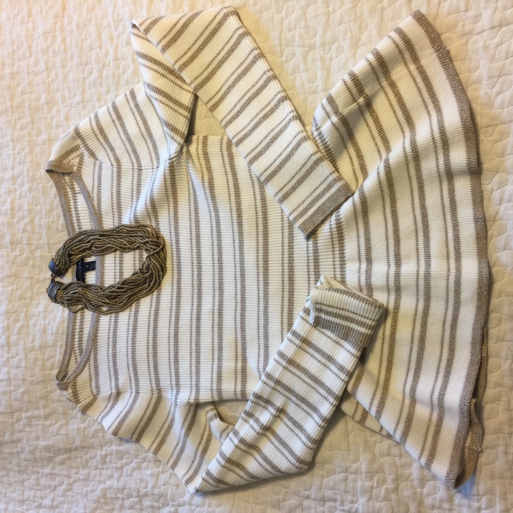 NWOT White and gold light knit sweater