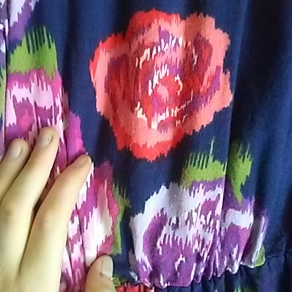 Rose dress - Picture 4 of 5