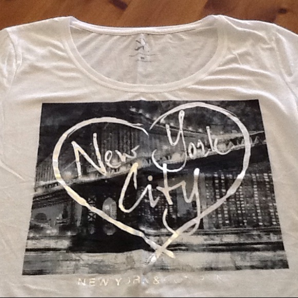 New York City Design Tee - Picture 2 of 4