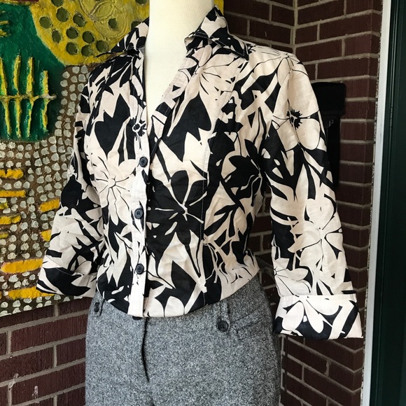 Harvé Benard Linen Button Down Top - Picture 4 of 6