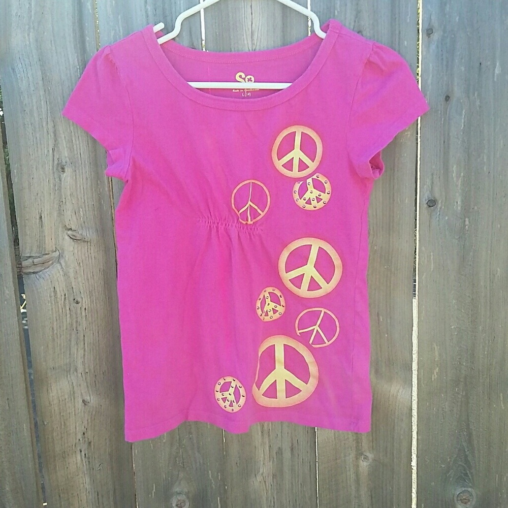 Pink girl large peace and love shirt