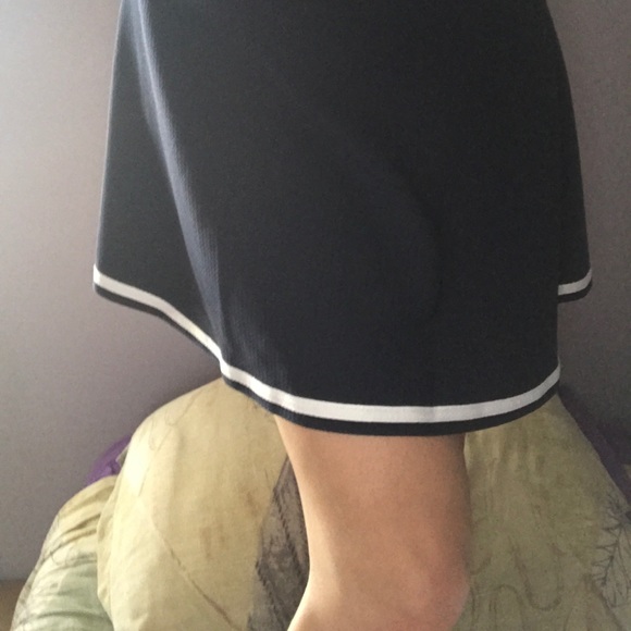 Navy blue skater skirt with white stripe L - Picture 4 of 4