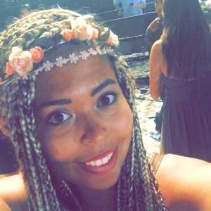 Meet your Posher, Carol-anne