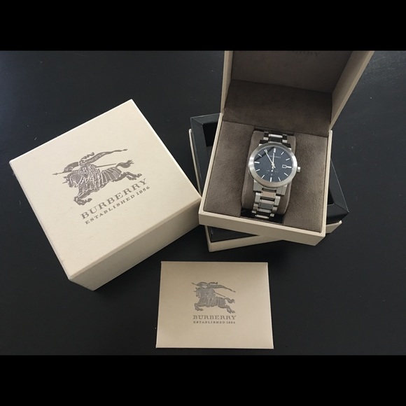 SOLD! Burberry Check Stamped watch - Picture 1 of 7