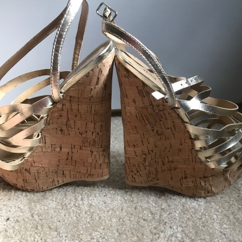 Gold Wedges