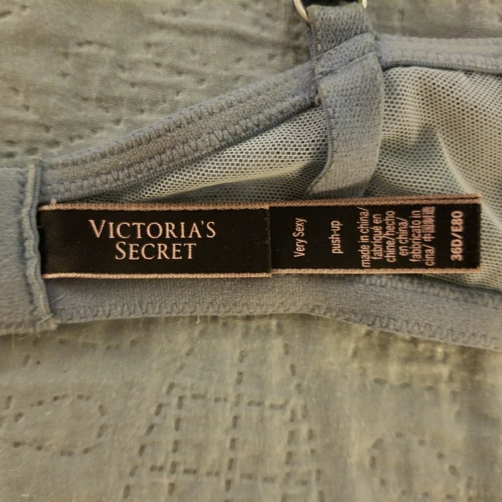 Victoria Secret Very Sexy Light Blue, 36D - Picture 2 of 2