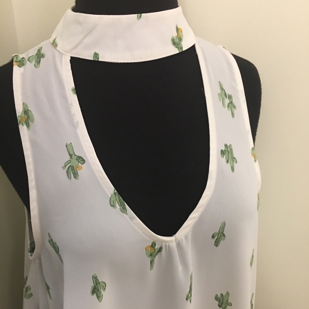 Cactus Choker Neck-Line Crop Tank