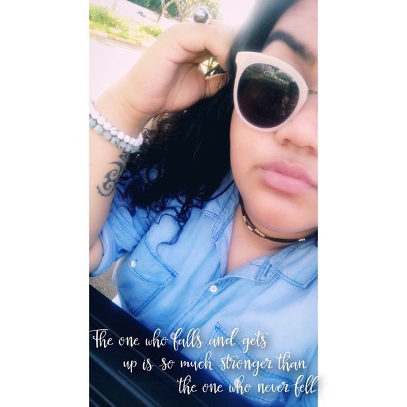 Meet your Posher, Azadeh - Picture 3 of 8