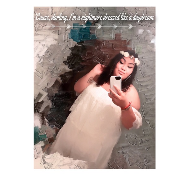 Meet your Posher, Azadeh - Picture 2 of 8