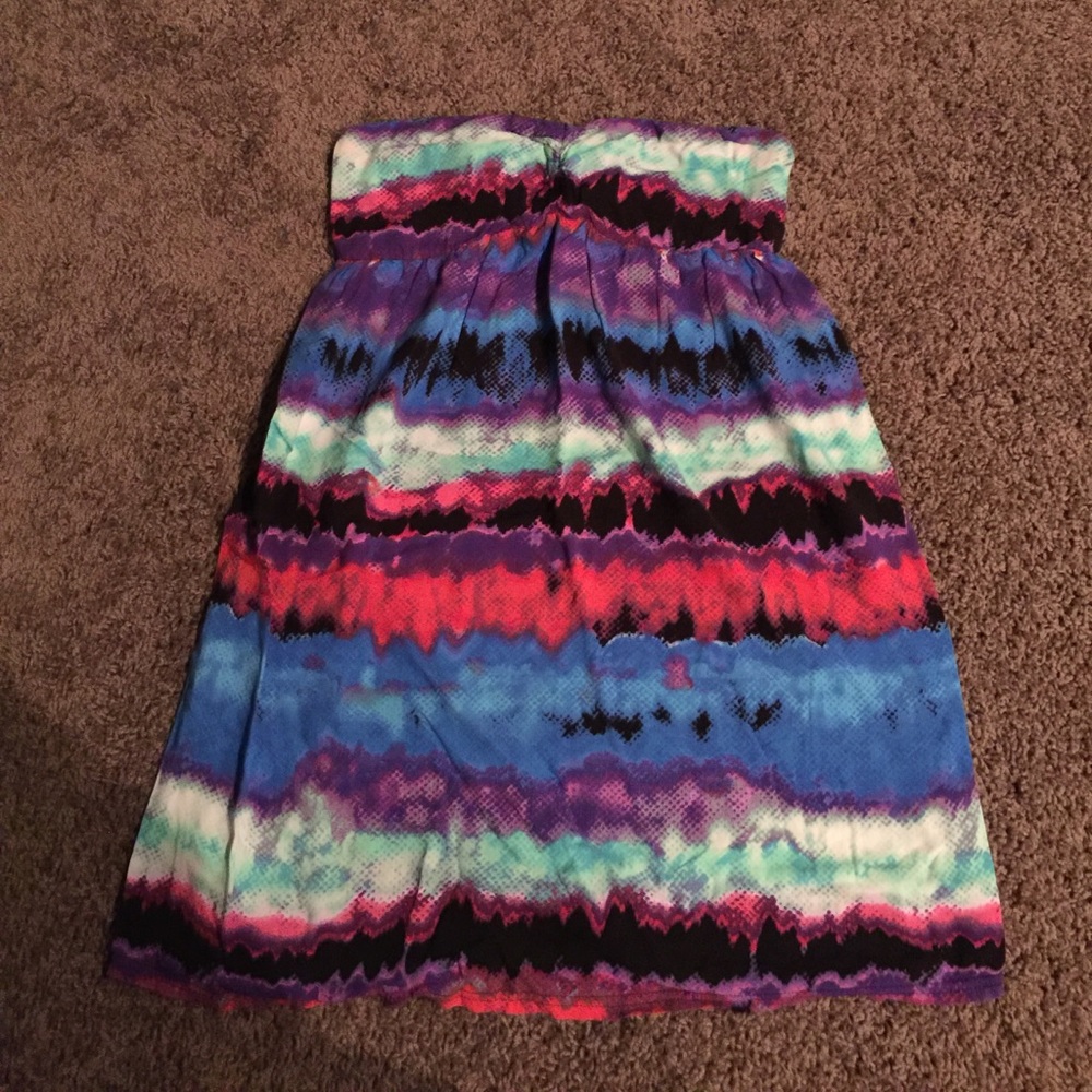 Strapless coverup