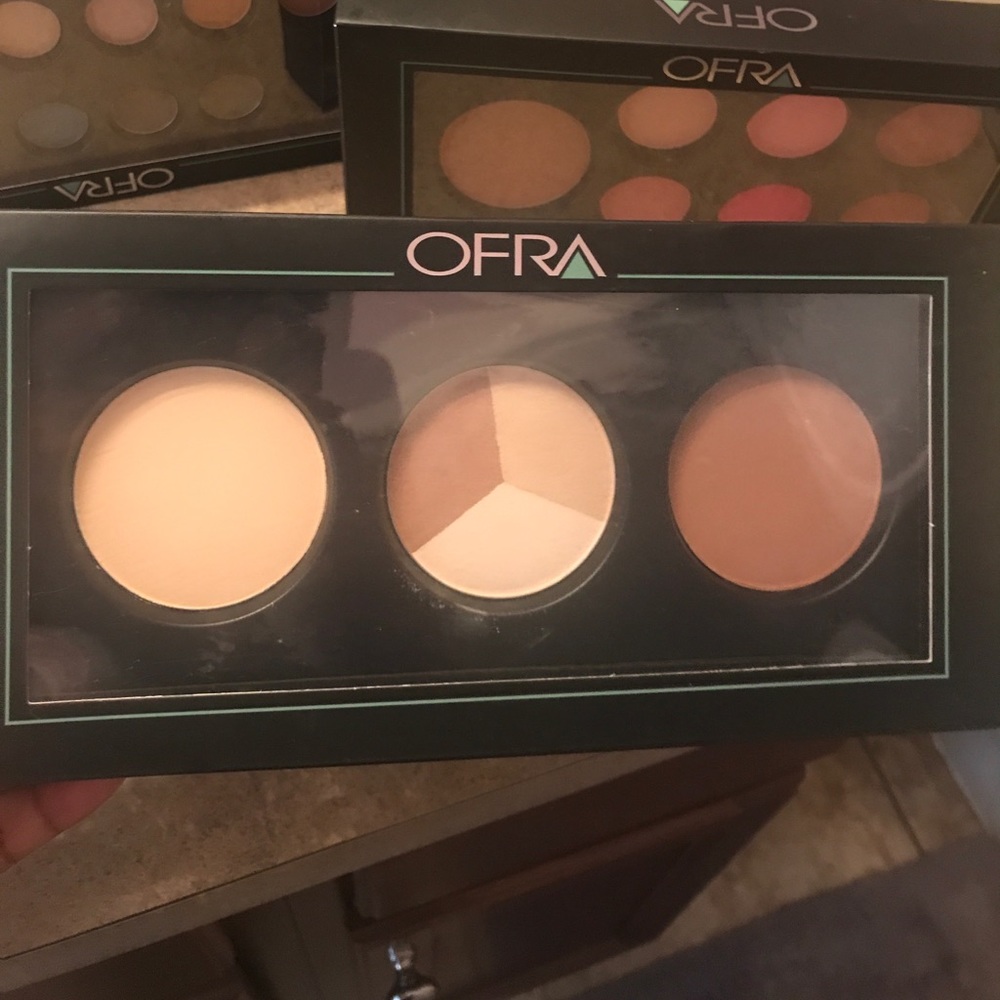 OFRA Foundation Palette