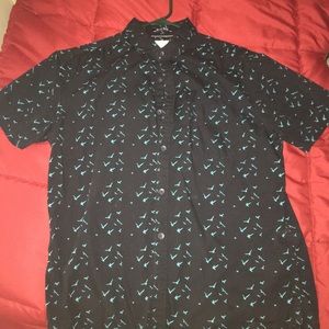 Men’s short sleeve button up