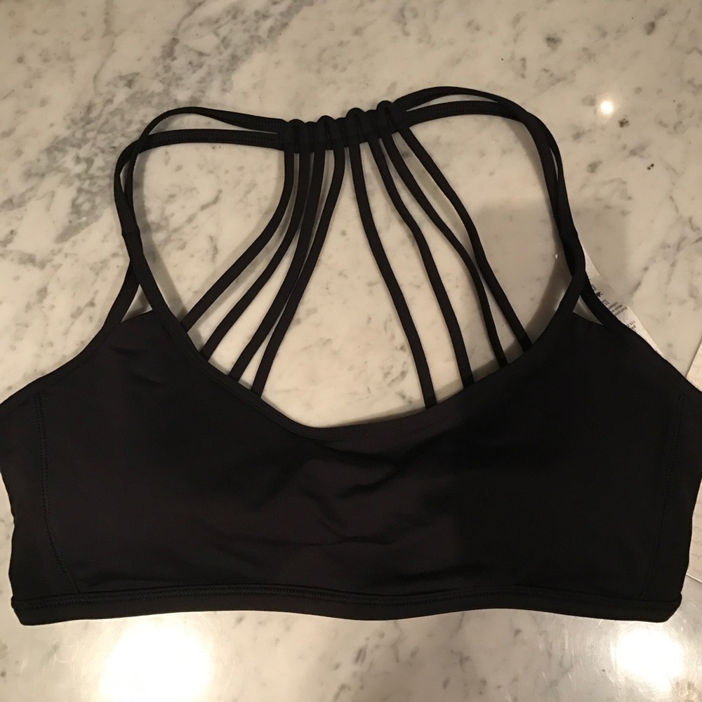 Lululemon Lighten Up Sports Bra