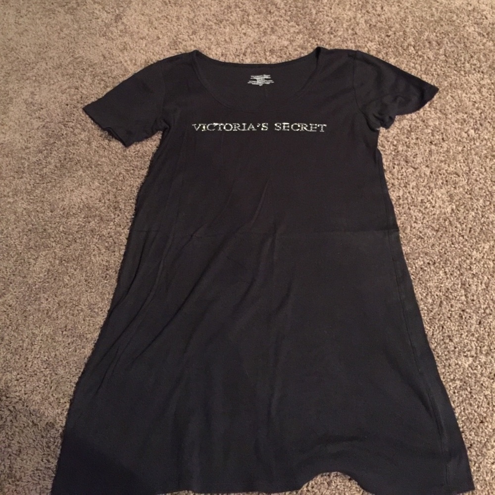 Victoria's Secret sleep shirt