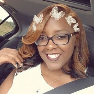 Meet your Posher, Shekia