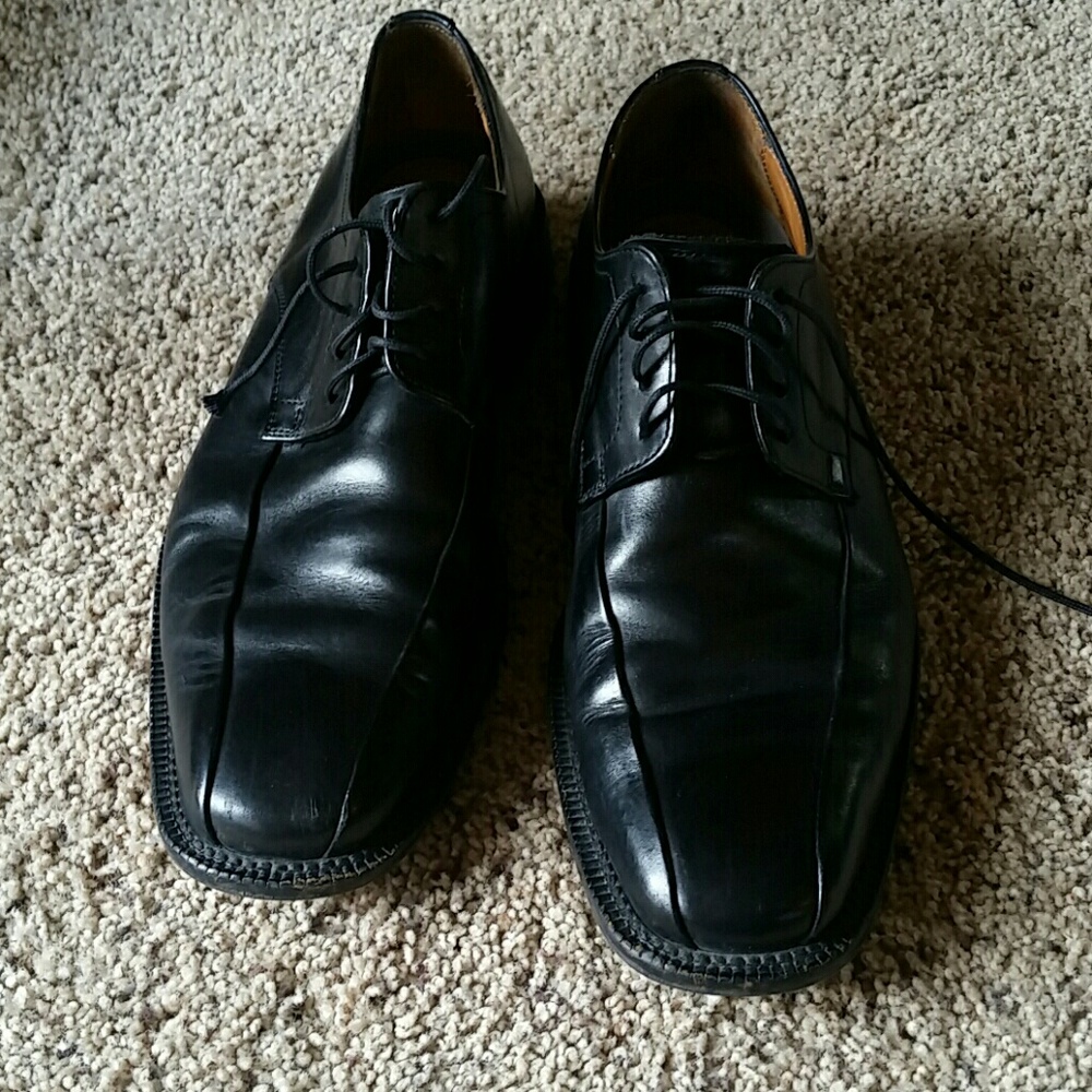 Italy leather made Bachrach Men's shoes