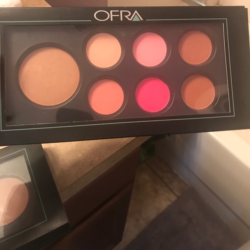 OFRA Blush Palette