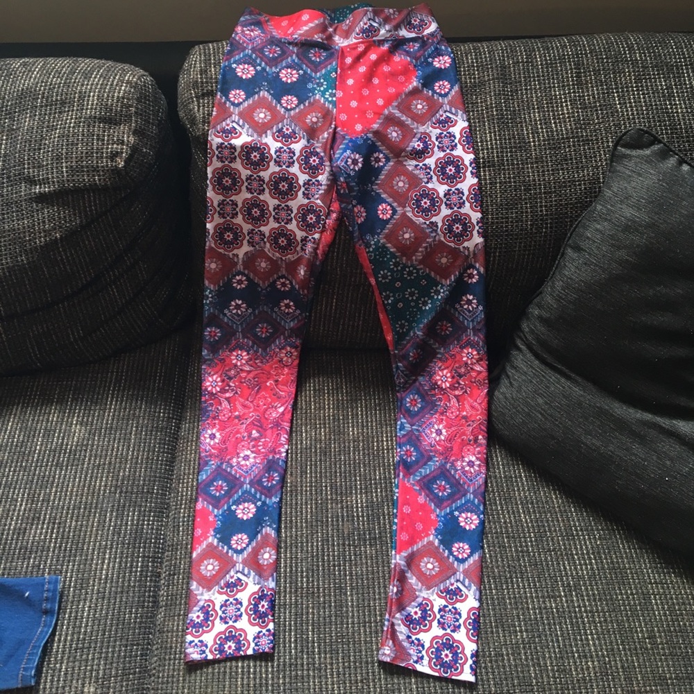 American Eagle pattern leggings