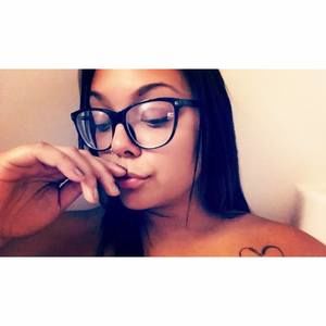 Meet your Posher, Abbey