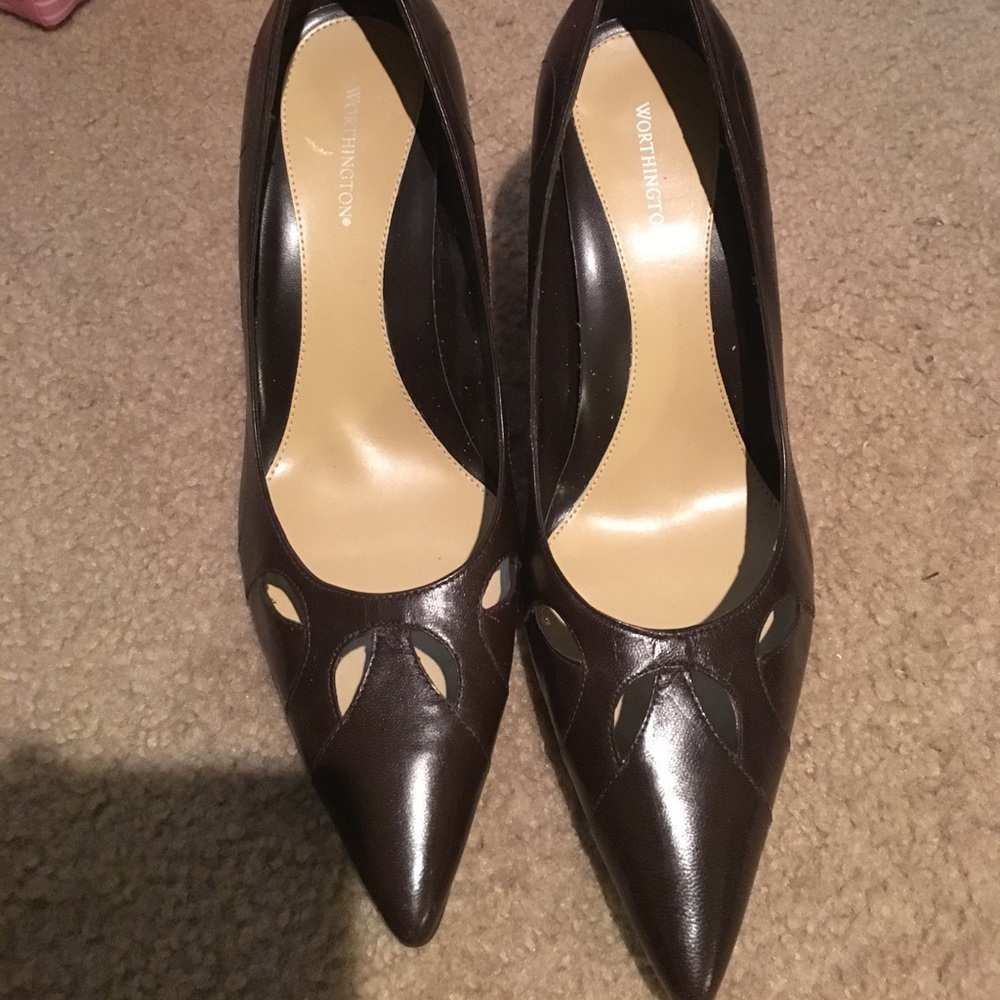🛍SALE🛍Worthington NWOT Brown Pumps