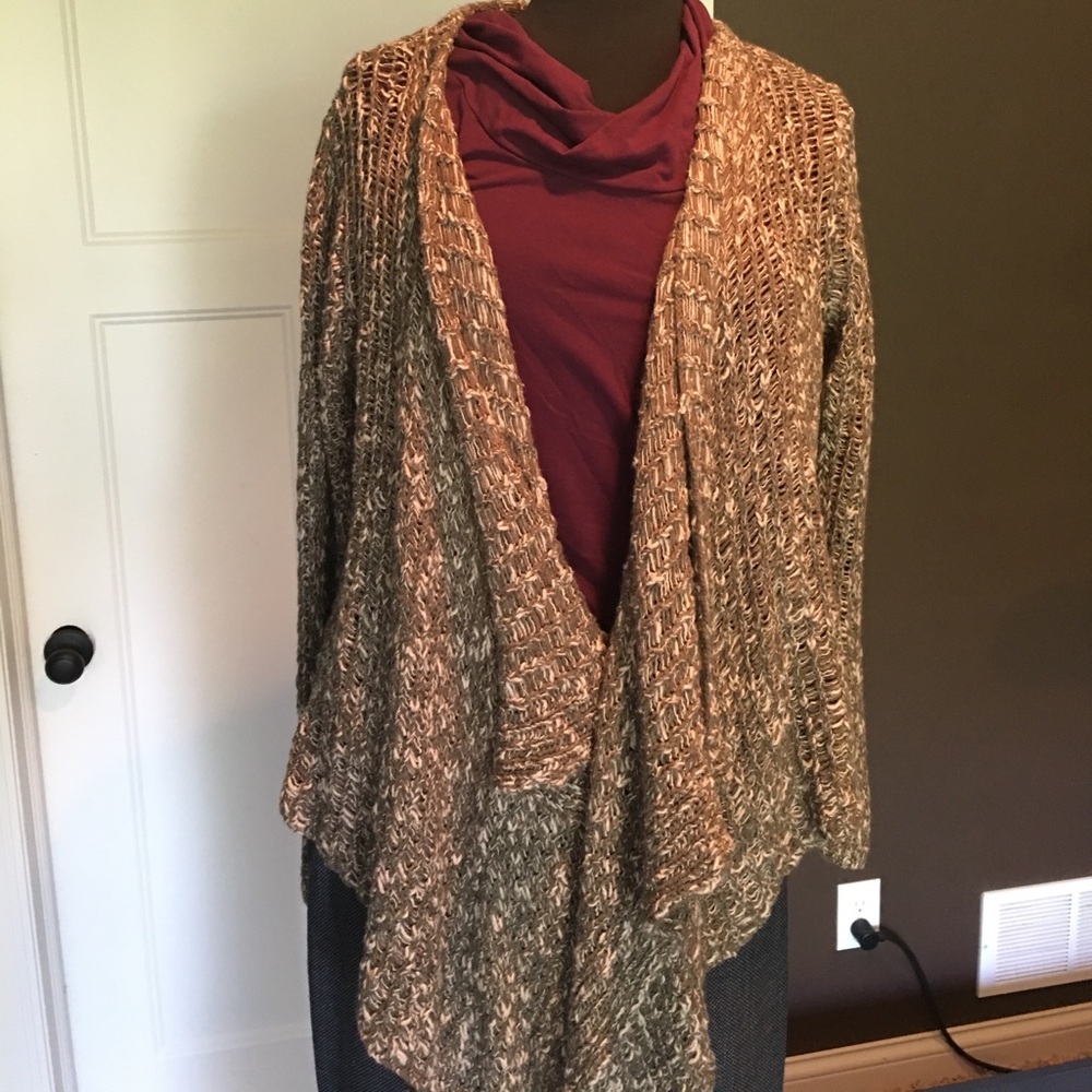 Loose knit cardigan