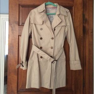 Banana Republic Trench Size M