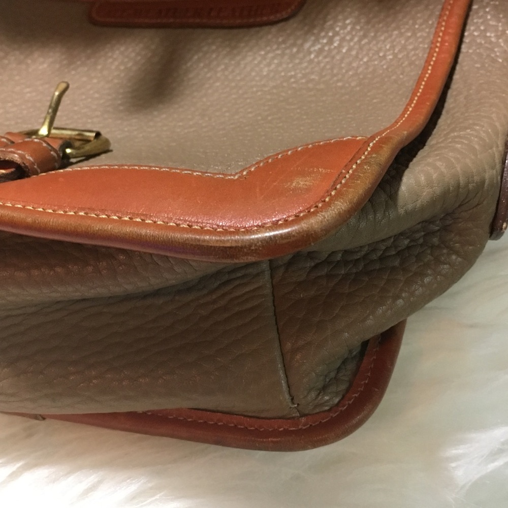 Vintage AWL Dooney & Bourke tan + brown crossbody - Picture 4 of 8