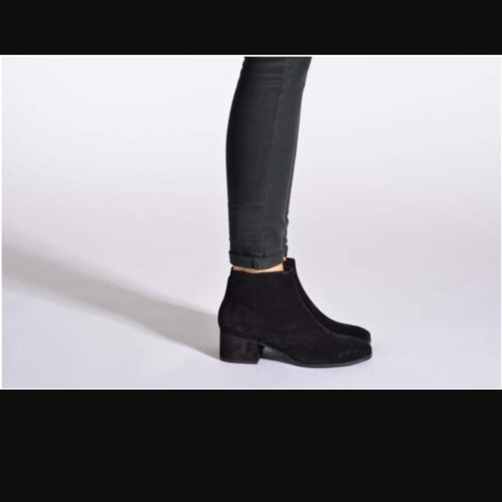 Vagabond Daisy Black Mod suede boots US8/EU38