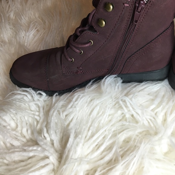 ❌SOLD❌Boots - Picture 3 of 4