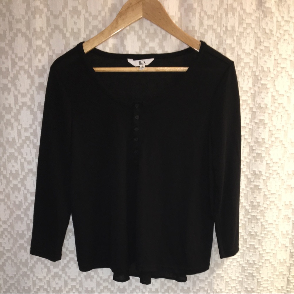 Jack by BB Dakota. 3/4 sleeve top- detailed back.