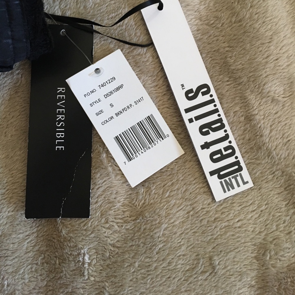 D.E.T.A.I.L.S Reversible Jacket - Picture 3 of 3