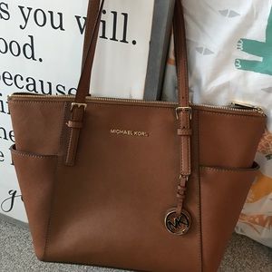 Michael Kors luggage color leather jet set tote