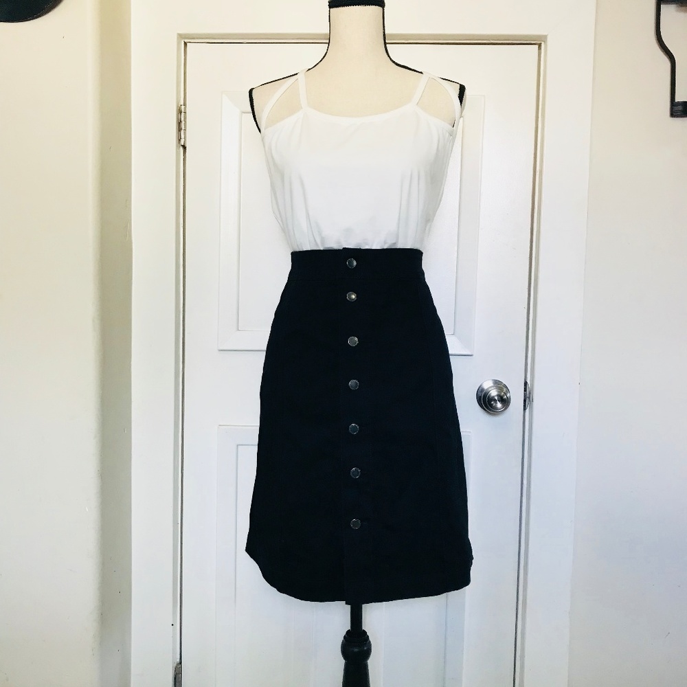 Charter Club (16) Button Front Denim Skirt - Picture 2 of 5
