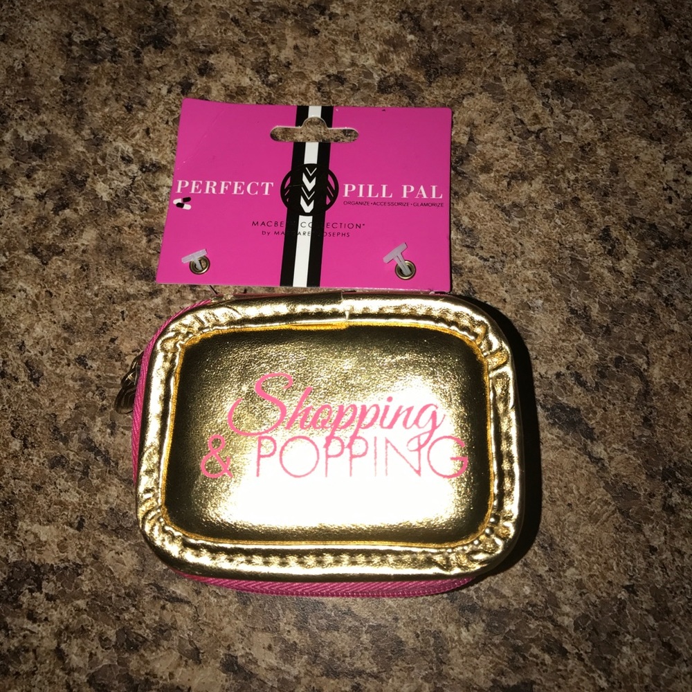 Stylish Medicine Organizer! 💕 never used before