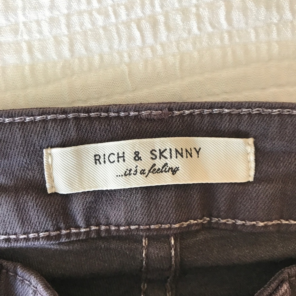 ✨HP✨ Rich & Skinny Eggplant Mocha Skinnies - Picture 5 of 6