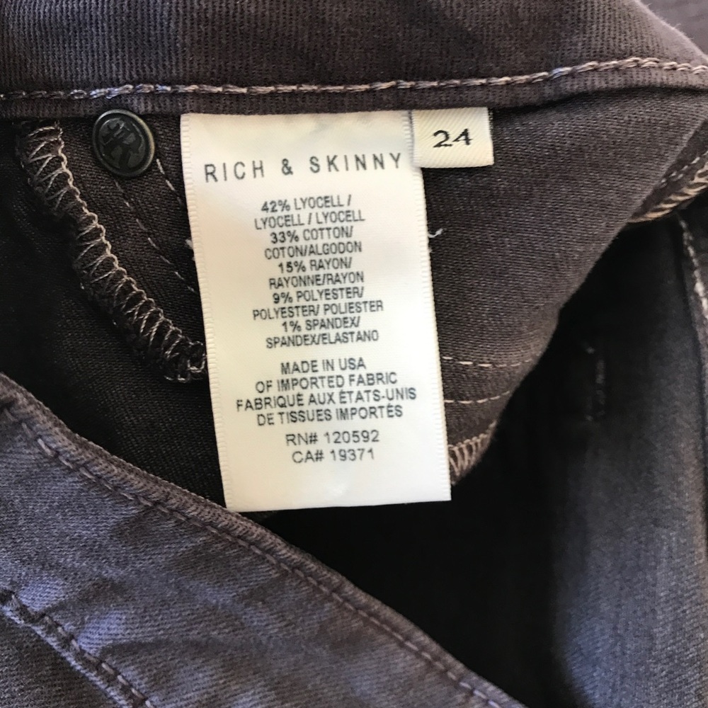 ✨HP✨ Rich & Skinny Eggplant Mocha Skinnies - Picture 6 of 6