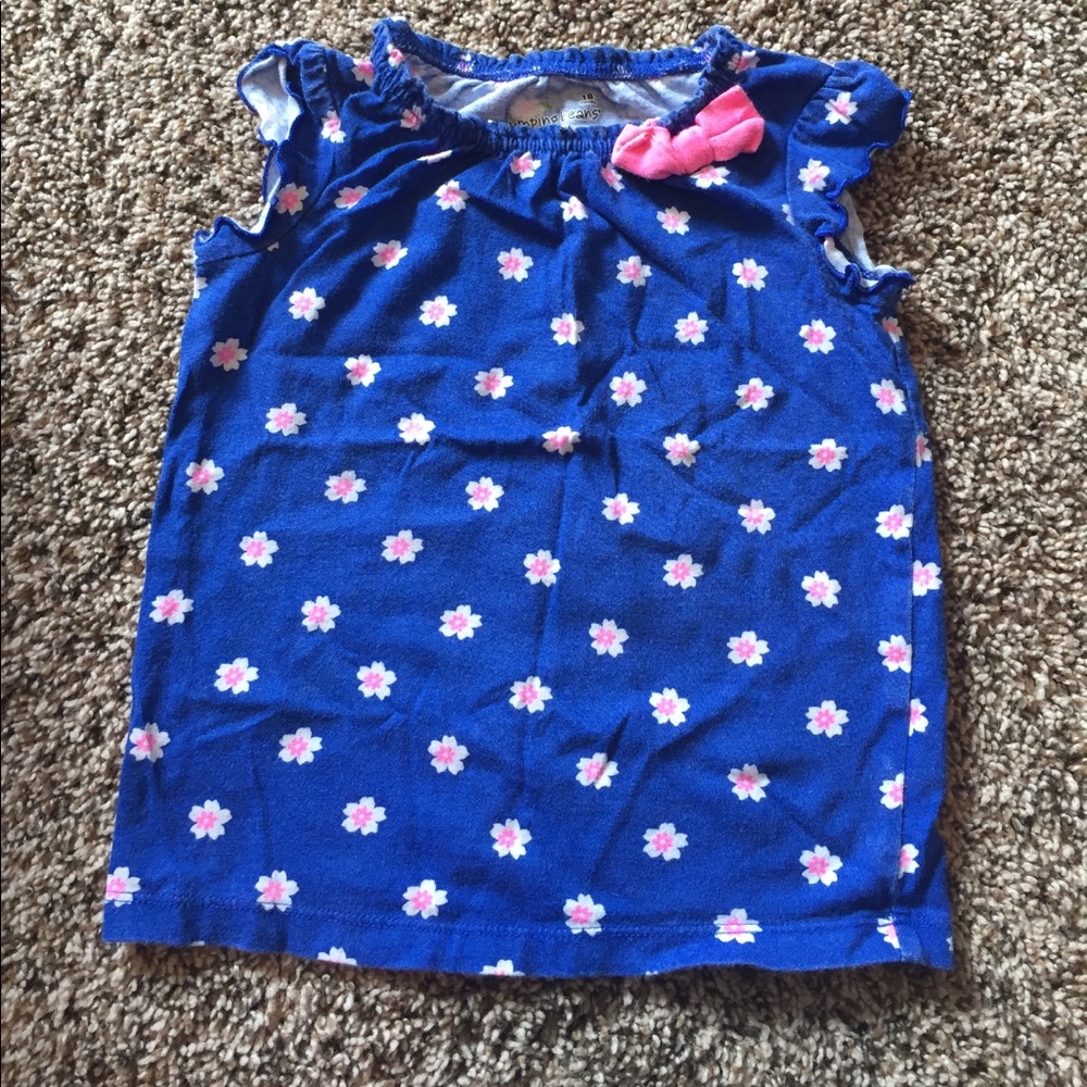 Sleeveless tee
