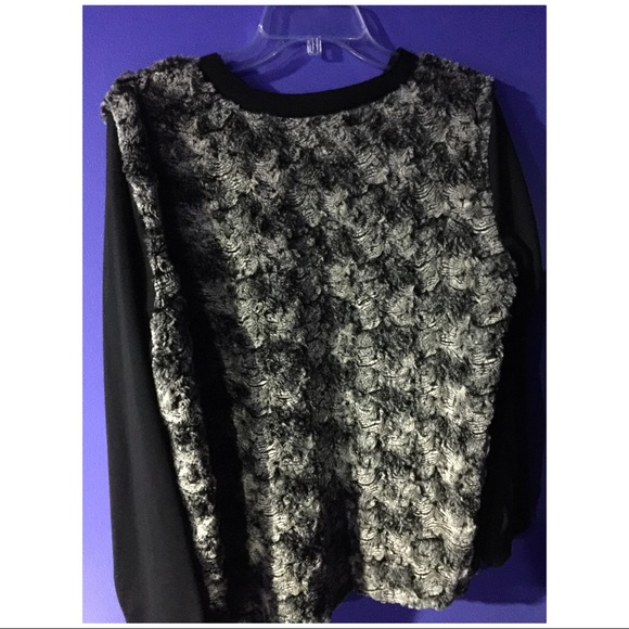 *SOLD* New Alfred Dunner Faux Fur Zip Front Jacket - Picture 3 of 6